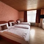 Black Forest Otel *